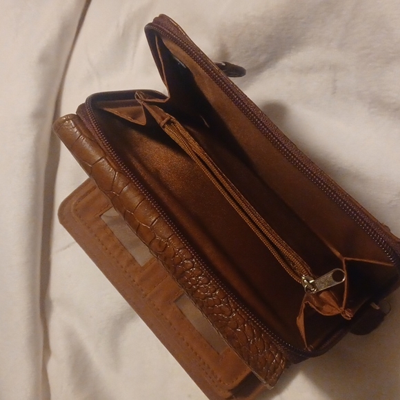 Wallet - Picture 3 of 3